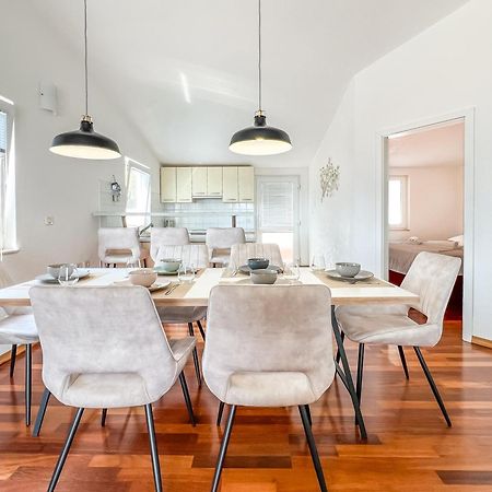 Apartments Larus Baška Voda Εξωτερικό φωτογραφία