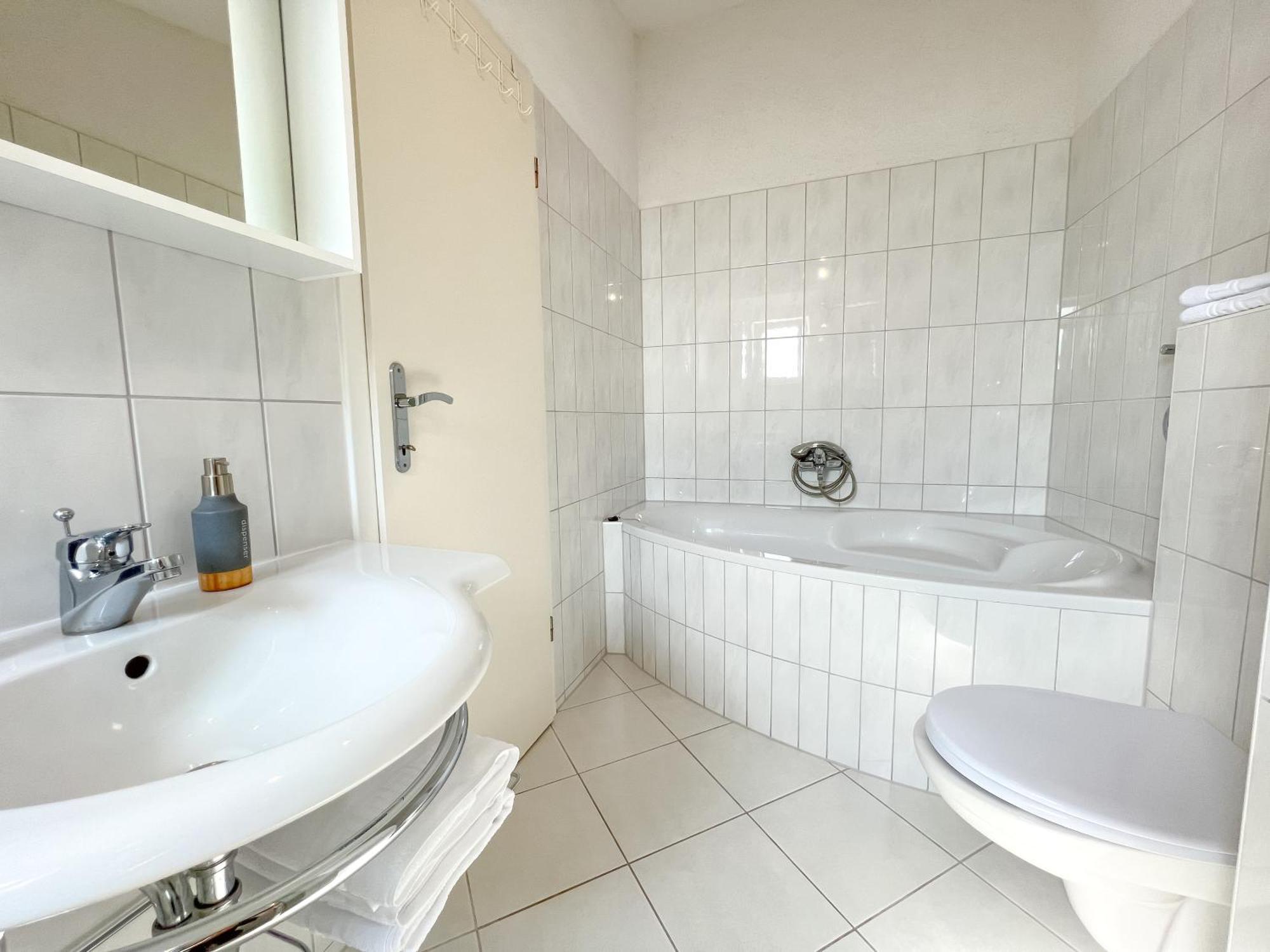 Apartments Larus Baška Voda Εξωτερικό φωτογραφία